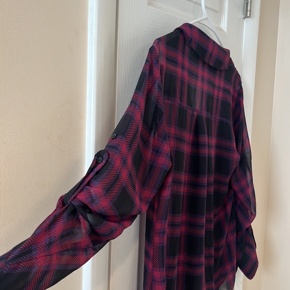 Express Button Down! Size Medium 😍 - Picture 7 of 8